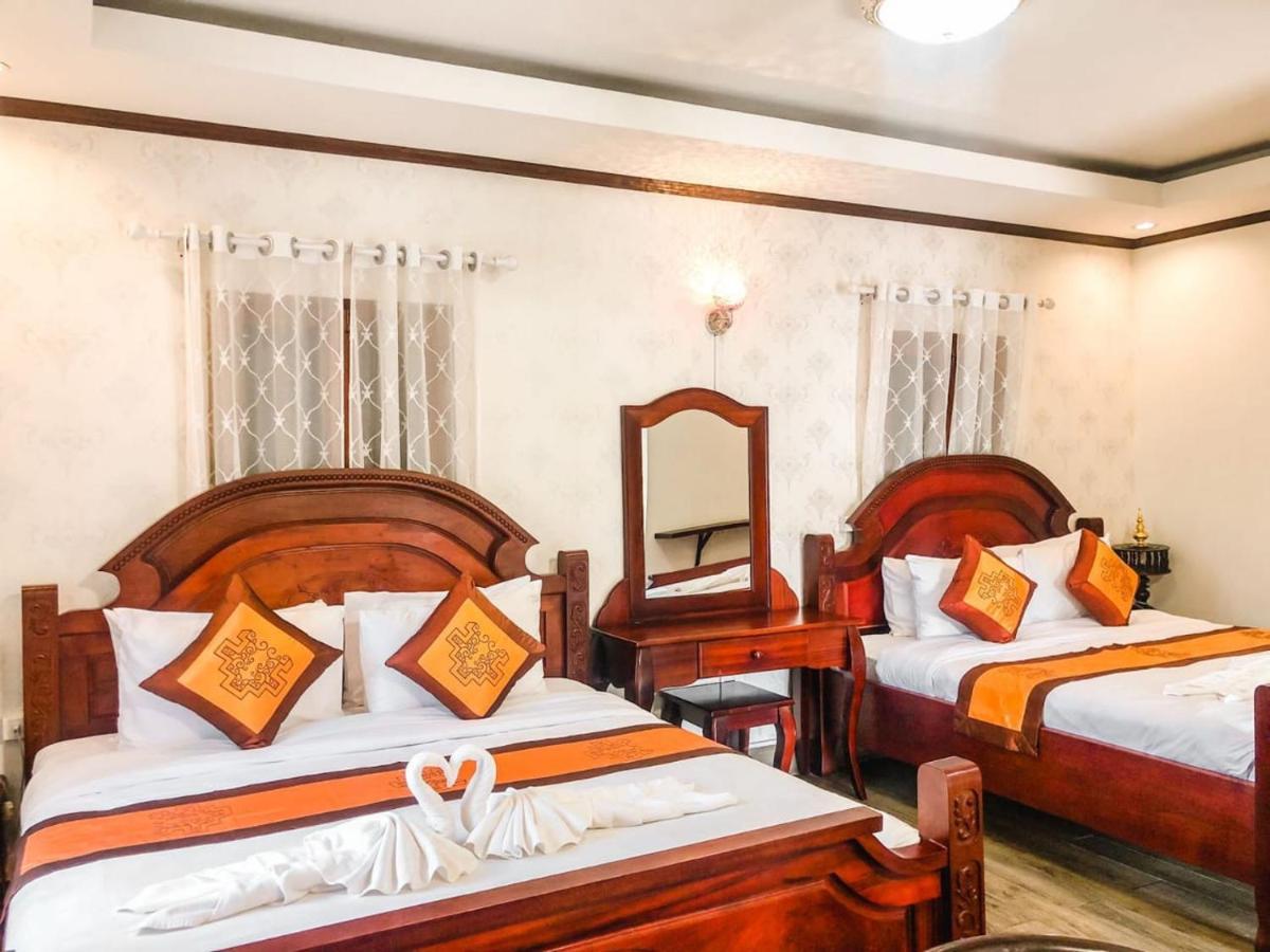 Ananta Hotel Luangprabang エクステリア 写真