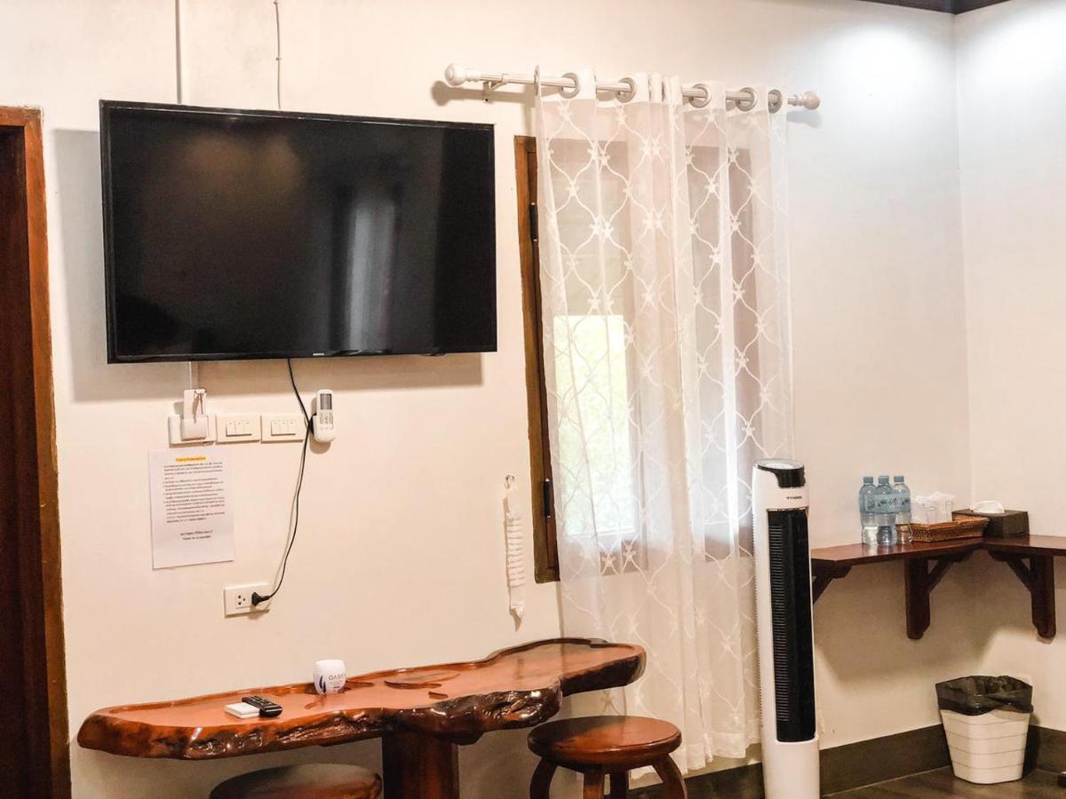 Ananta Hotel Luangprabang エクステリア 写真